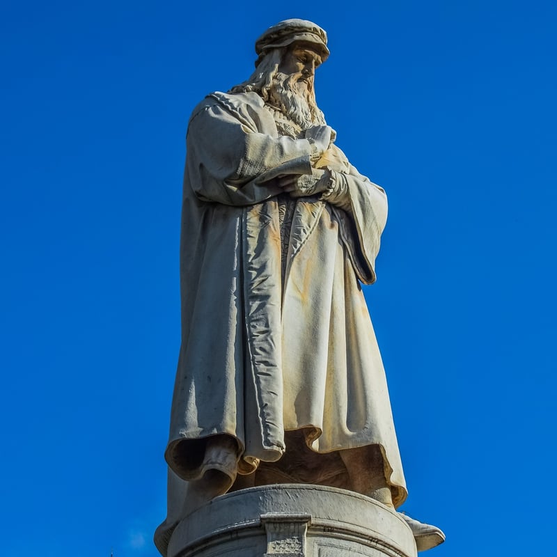 Leonardo da Vinci Statue in Florence